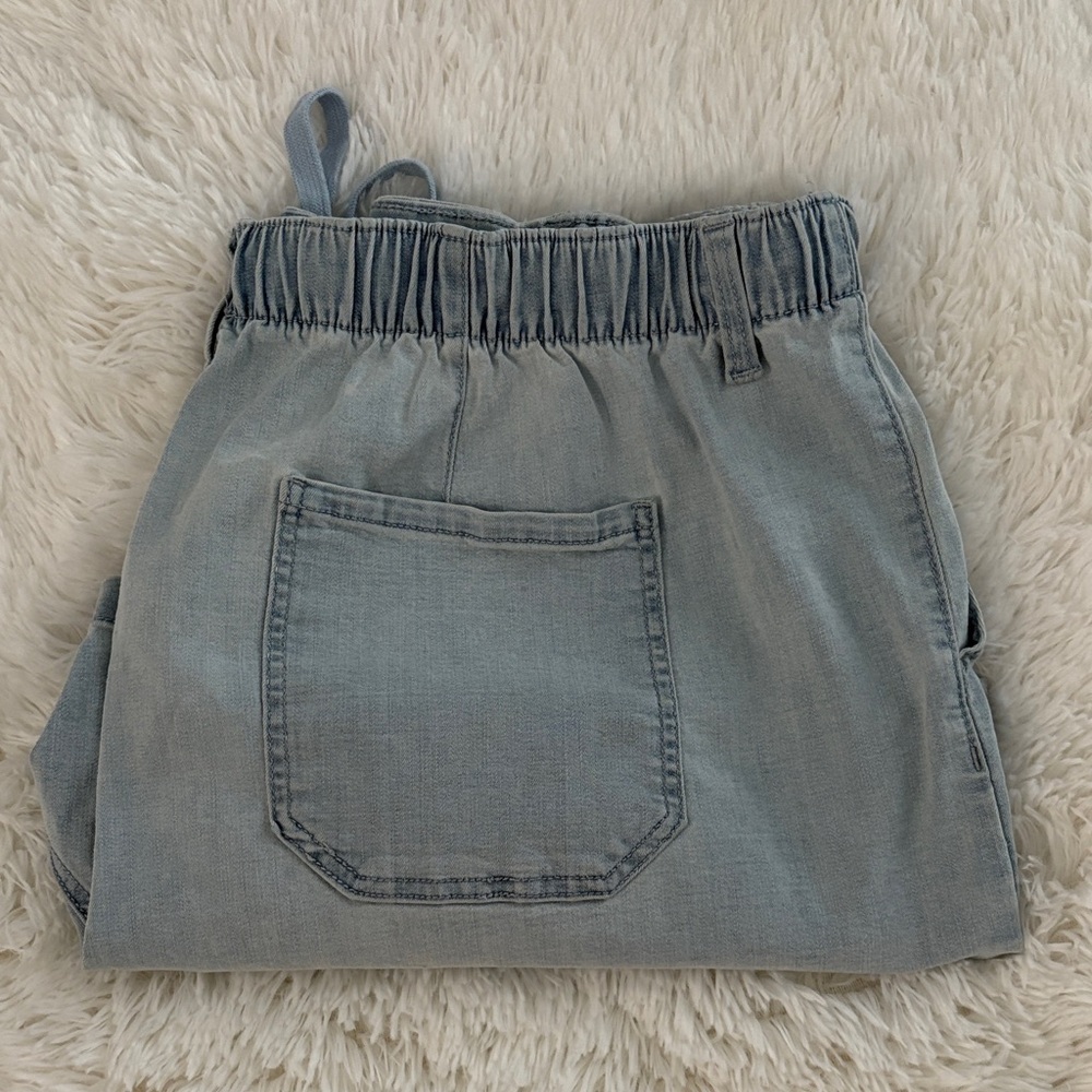 Women's Light Denim Blue Shorts Drawstring Elastic Waist 1x Women’s 16-18 NWOT